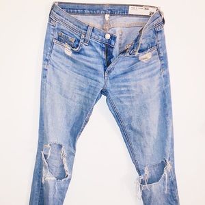 Petite RAG & BONE skinny/ straight legged jeans